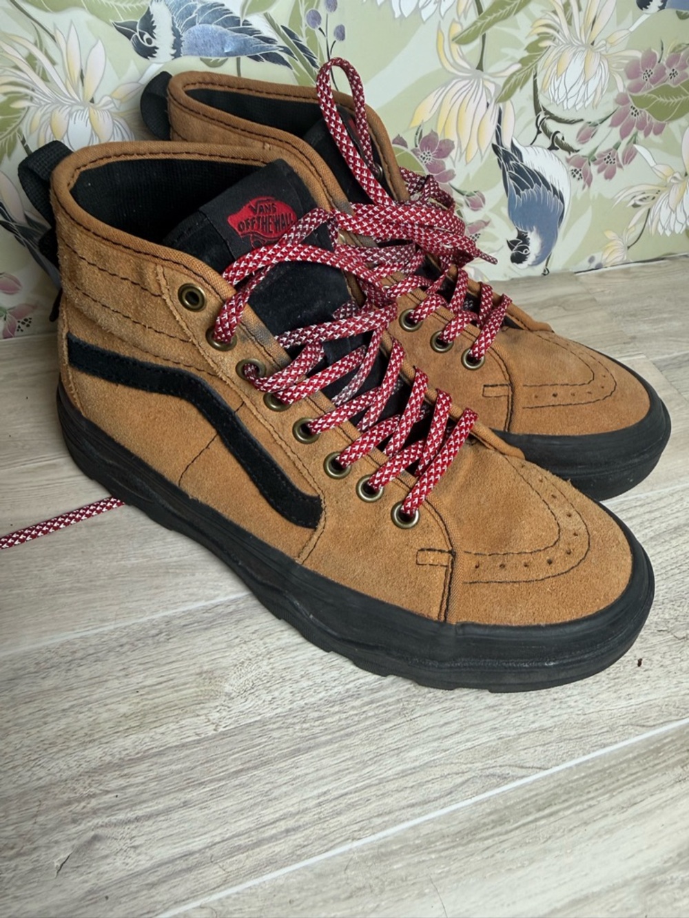 Vans Sentry Sk8-Hi Hiker High-Top Suede Black Tan Brown Women's size 7 men’s 5
